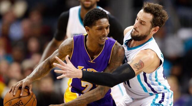 凭借出色的 凭借出色的