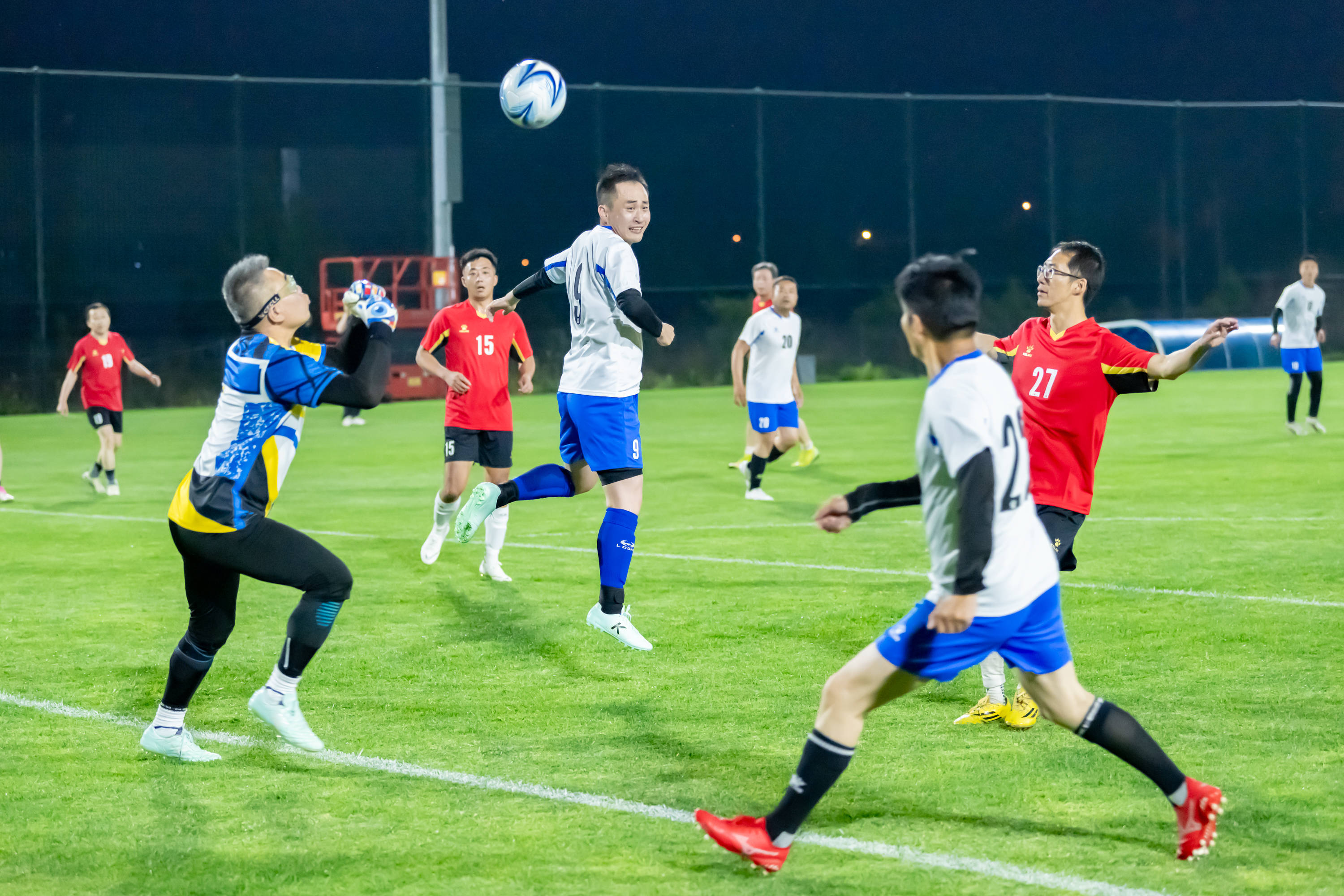 利的进攻和 利的进攻和