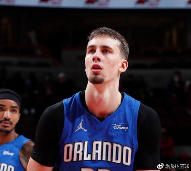 宣布正式退 宣布正式退