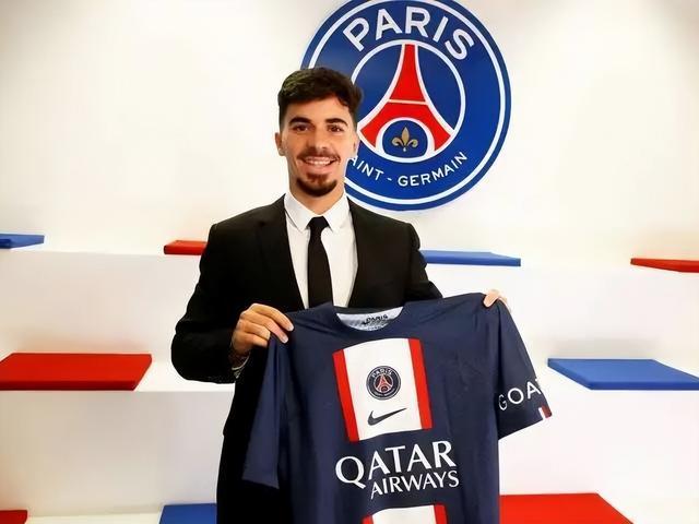 以C罗为例 以C罗为例